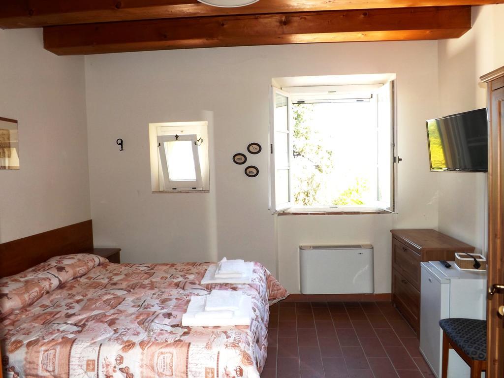 Tenuta Villa Colle Sereno Montemarciano Exterior foto