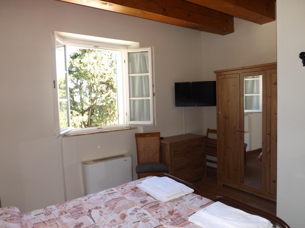 Tenuta Villa Colle Sereno Montemarciano Exterior foto