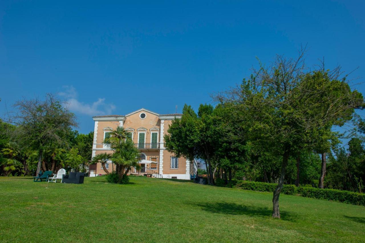 Tenuta Villa Colle Sereno Montemarciano Exterior foto